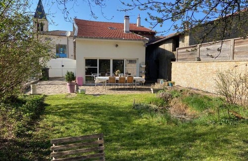 Velaine-en-Haye House | Maison Familiale Avec un Grand Jardin