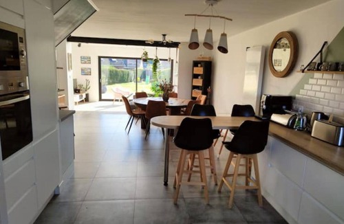 Ennevelin House | Maison Familiale Avec Jardin