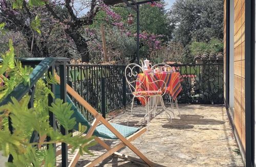 Mornas House | Maison Familiale Avec Piscine et Jardin Provençal
