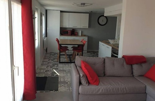 Gurgy House | Maison Familiale Avec Piscine