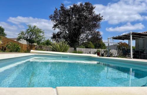 Loupes Villa | Maison familiale climatisée piscine