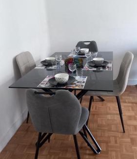 Champs-sur-Marne Villa | Maison Familiale Jardin Wifi PARIS & DISNEYLAND