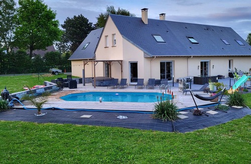 Loucelles House | Maison Familiale