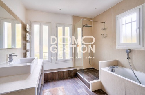 Sevres House | Maison Familiale