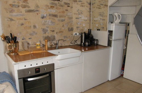 Aiguelèze House | Maison Felix is an idyllic 18th century cottage at the foot of Cordes sur Ciel