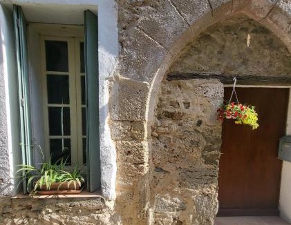 Saint-Genies-de-Fontedit House | Maison Flamingo