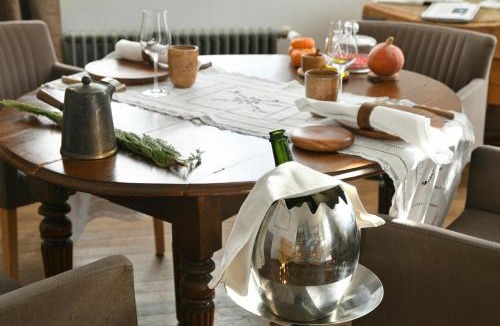 Saint-Genix-sur-Guiers Bed & Breakfast | Maison Fleur De Frangipanier