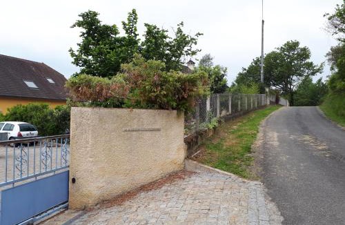 Aubertin House | Maison Fleurie