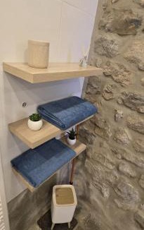 Burzet Apartment | Maison FLOËGE 4 personnes