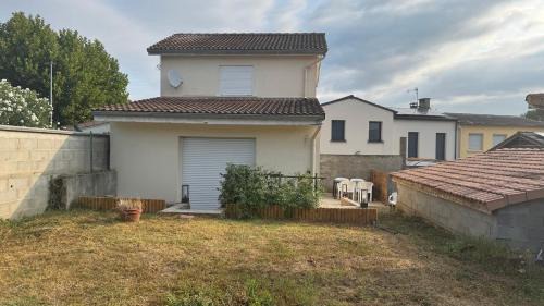 Chatuzange-le-Goubet House | Maison