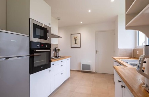 Englesqueville-la-Percee House | Maison Sainte Claire by Interhome