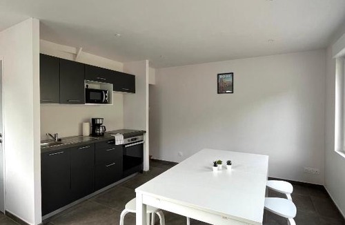 Enquin-sur-Baillons Apartment | Maison