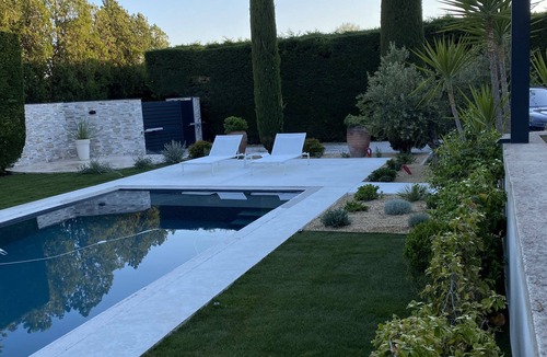 Entraigues-sur-la-Sorgue House | Maison de Famille, Douce, où il Fait bon Profiter de ses Vacances