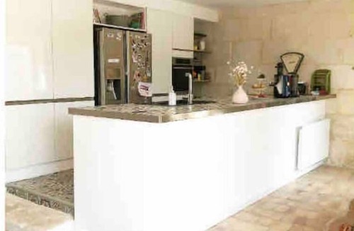 Jonquieres-Saint-Vincent House | Maison de Charme Avec Piscine