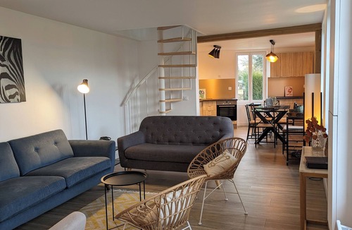 Saint-Pierre-du-Mesnil House | Maison Bourgeoise