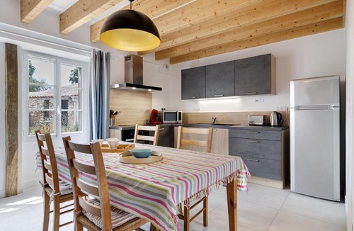 Saint-Etienne-de-Mer-Morte House | Maison La Petite Muraillère