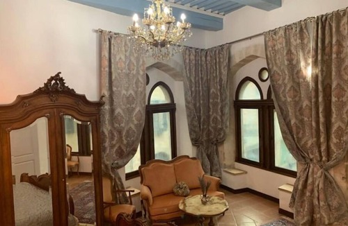 Saint-Antonin Noble Val Apartment | Maison du Roy/Royal-3BR/2BR Apartment - Royal Fireplace
