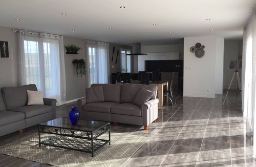 Saint-Clement-de-Regnat House | Maison Proximite Vichy
