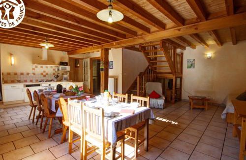 Saint-Didier-sur-Rochefort House | Maison authentique 19e siècle avec jardin et animaux acceptés - FR-1-496-360