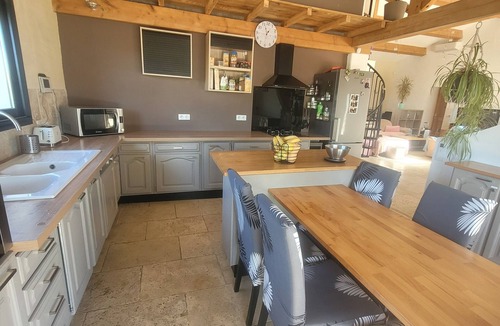 Saint-Hilaire-d'Ozilhan House | Maison de Charme