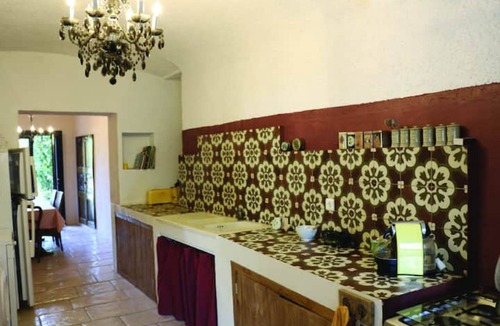 Saint-Julien-de-Peyrolas House | Maison des Bourgades