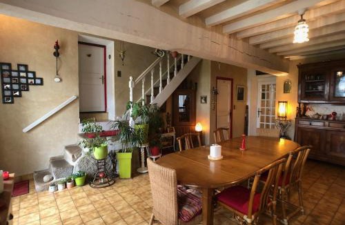 Saint-Laurent-de-Terregatte Bed & Breakfast | Maison d'hôtes l'Angevinière, chambre des Anges proche Mont-Saint-Michel