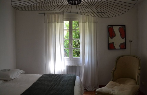 Saint-Laurent-des-Arbres House | Maison de Vacances