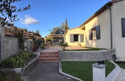 Saint-Martin-de-Londres House | Maison Avec vue Imprenable sur le Pic Saint Loup