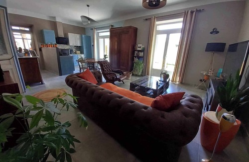Saint-Quentin-la-Poterie House | Maison Chaleureuse Sans vis à vis Avec une Piscine Privée