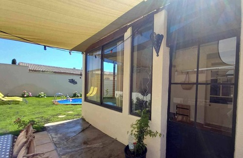 Saint-Quentin-la-Poterie House | Maison Chaleureuse Sans vis à vis Avec une Piscine Privée