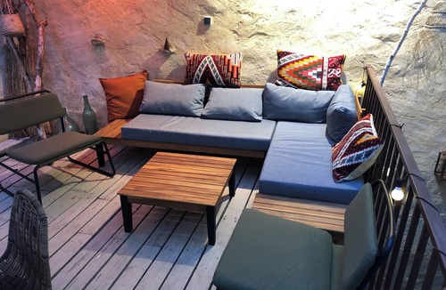 Saint-Quentin-la-Poterie House | Maison de Village