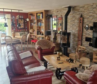 Saint-Saturnin Villa | Maison