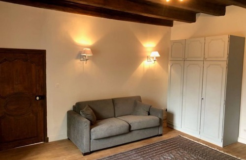 Saint-Vincent-de-Salers House | Maison de caractère face à la montagne - Puy Mary - Sleeps 6 to 8