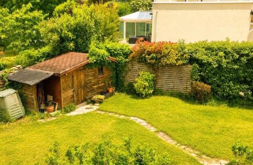 Sainte-Genevieve-des-Bois House | Maison 8p avec jardin, 2 salons & parking