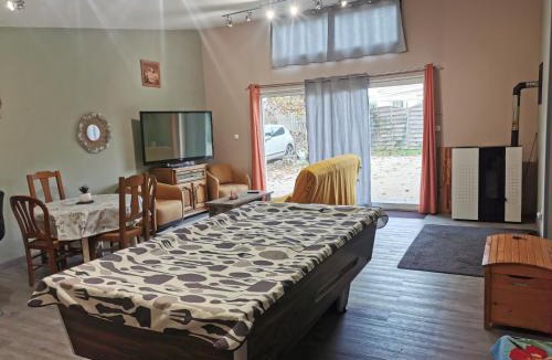 Saivres Apartment | maison