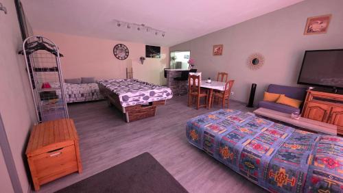 Saivres Apartment | maison