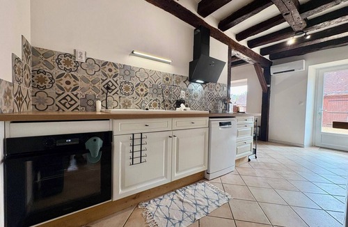 Tuffe Val de la Cheronne House | Maison de charme climatisée à Tuffé