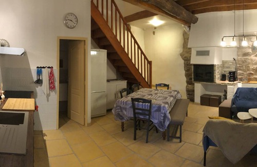 Villefranche-de-Conflent House | Maison Familiale en Pierre, Avec sa Terrasse, au Coeur des Remparts