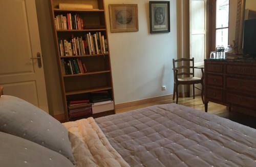 Flavigny-sur-Ozerain Bed & Breakfast | Maison Galimard