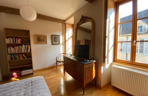 Flavigny-sur-Ozerain Bed & Breakfast | Maison Galimard