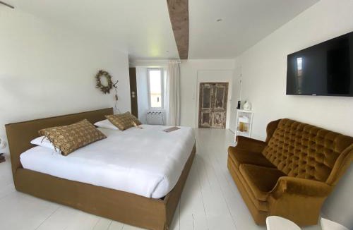 Saint-Come-du-Mont House | Maison Galop Marin