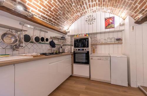 Poce-sur-Cisse House | Maison Gaming - Flipper et Arcade - Semi-Troglodyte