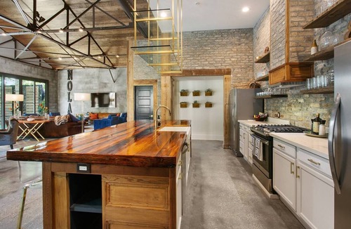 Faubourg Marigny Bed & Breakfast | Maison Grace | Luxurious Redesign with Pool Near French Quarter