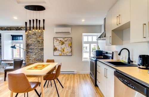 Quartier 5-4 Apartment | Maison Grenier - Le Loft