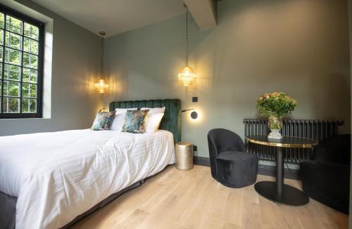 Saint-Lazare-Les Avenues Bed & Breakfast | Maison Heronnière