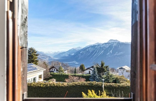 Crans-Montana House | Maison Historique de Charme à Mollens, 8 pers
