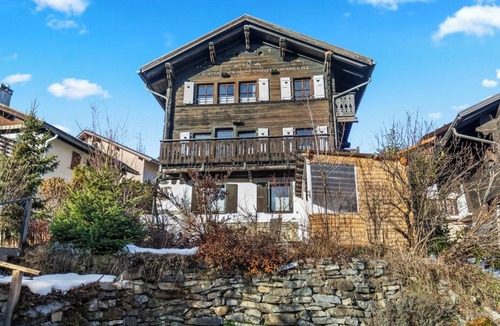 Crans-Montana House | Maison Historique de Charme à Mollens, 8 pers