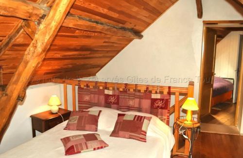 Azay-sur-Cher House | Maison historique en Touraine proche châteaux avec jardin & WiFi - FR-1-381-220