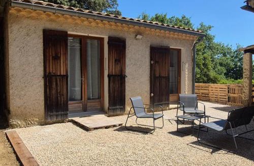 Rochegude House | Maison indépendante de 26m2 avec Jardin, Climatisation et accès piscine l'été