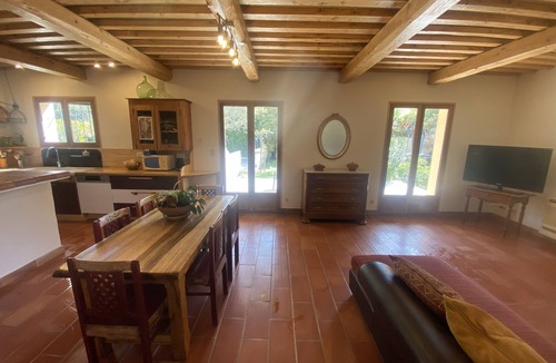 Collias Villa | Maison Indépendante Avec Piscine, 3 Chambres, au Cœur du Gardonuzespont du Gard